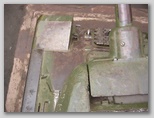 Вид сверху на переднюю-левую часть танка